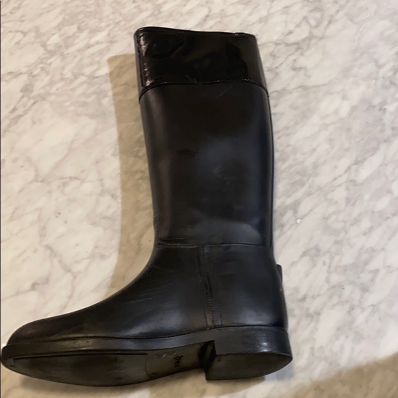tory burch classic rain boots